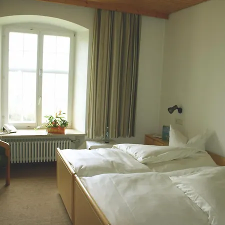 Hotel Tagungshaus Im Kloster 2*
